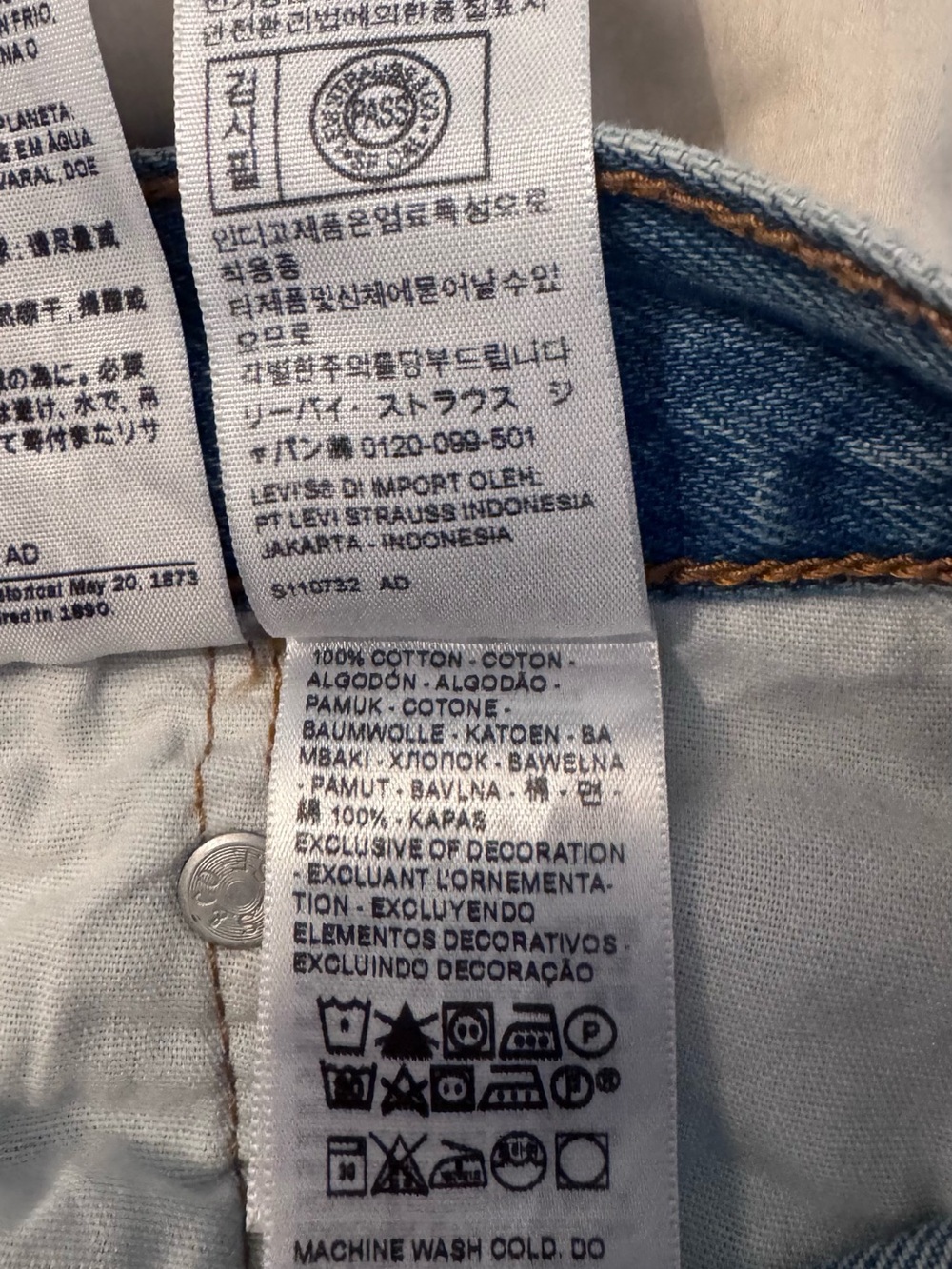 Levi's 501 Original Women’s Straight Leg Jeans - Picture 5 of 5